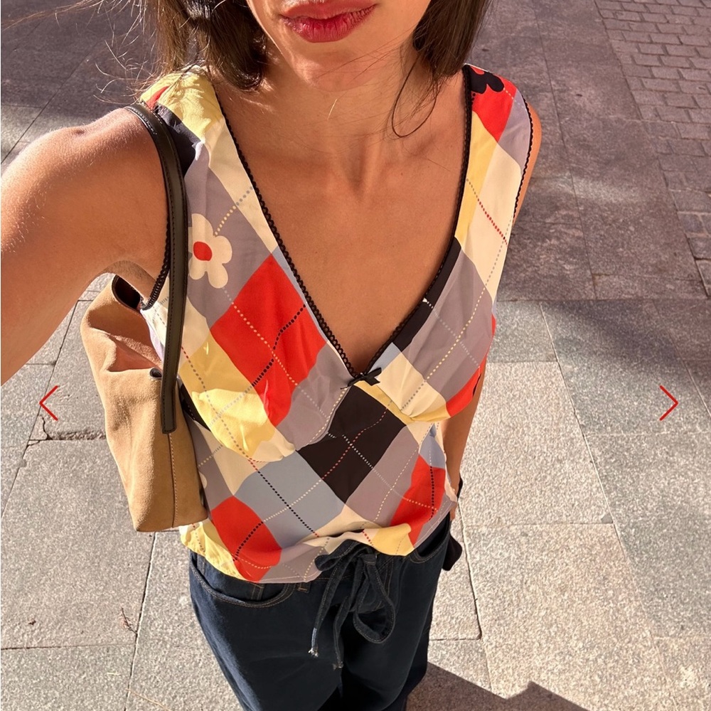 Lisa Says Gah Lia Top Cirque Argyle